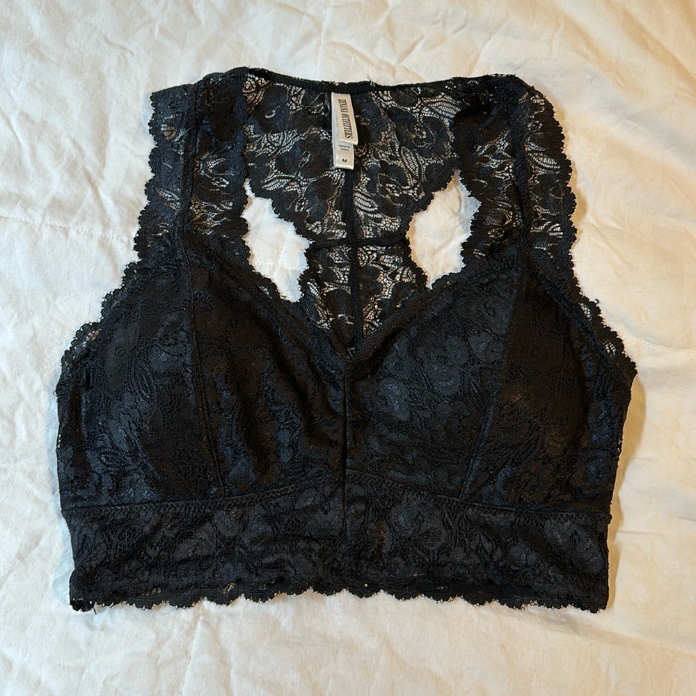 Zenana Pitfitters black lacey racerback bralette size M